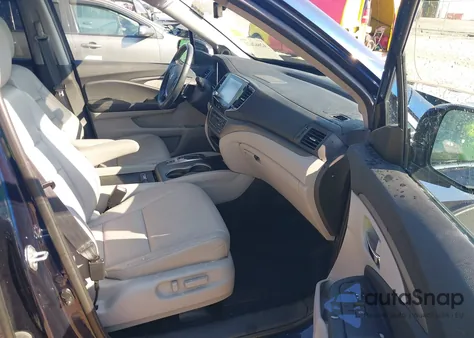 2022 Honda Ridgeline Rtl-E z USA, uszkodzony, nr VIN 5FPYK3F76NB029263